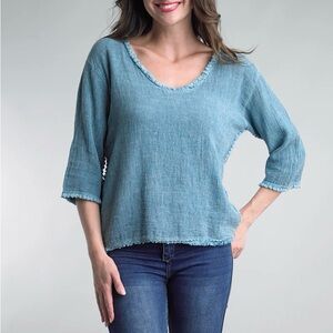 Tempo Paris Blue Linen Top Size M 3/4 Sleeve Frayed Trim Relaxed Fit NWT